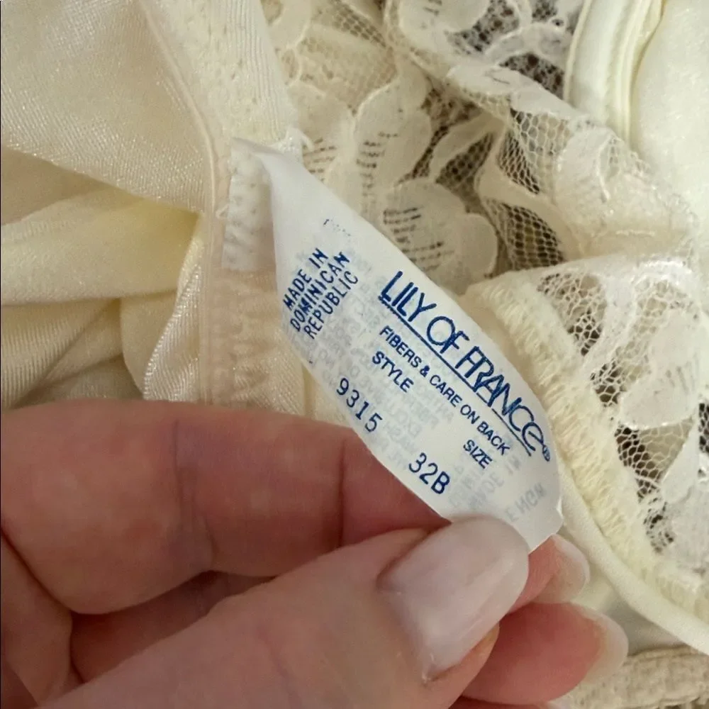 Vintage Lily of France Ivory Lace Teddy Bodysuit Lingerie 32B